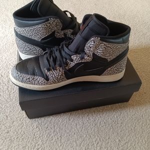 Jordan 1 cement, pre-owned, great condition super rare!